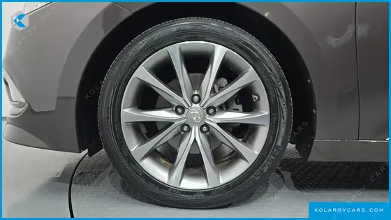 HYUNDAI GRANDEUR HG300 PREMIUM