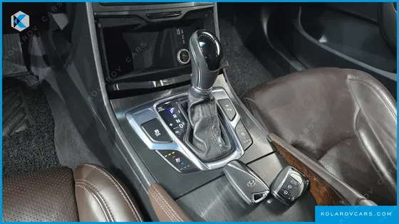 HYUNDAI GRANDEUR HG300 PREMIUM