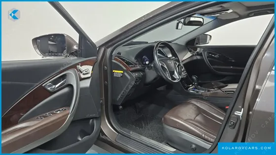 HYUNDAI GRANDEUR HG300 PREMIUM