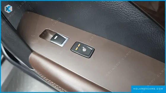 HYUNDAI GRANDEUR HG300 PREMIUM
