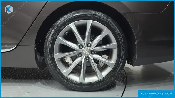 HYUNDAI GRANDEUR HG300 PREMIUM