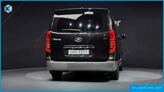 HYUNDAI STAREX URBAN 9-SEATER