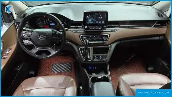 HYUNDAI STAREX URBAN 9-SEATER