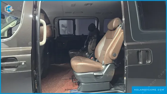 HYUNDAI STAREX URBAN 9-SEATER