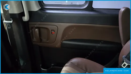 HYUNDAI STAREX URBAN 9-SEATER