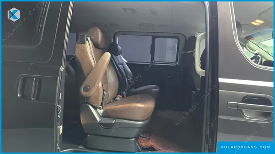 HYUNDAI STAREX URBAN 9-SEATER