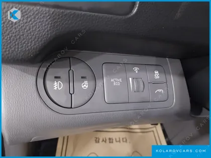 HYUNDAI STAREX 4WD WAGON 12-SEATER