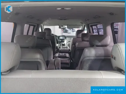 HYUNDAI STAREX 4WD WAGON 12-SEATER
