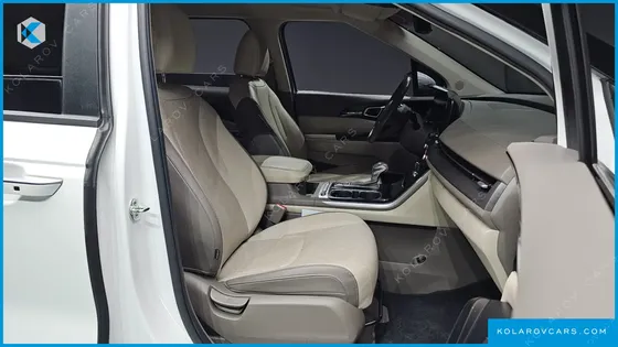 KIA CARNIVAL DIESEL 9-SEATER PRESTIGE