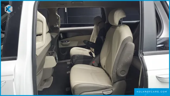 KIA CARNIVAL DIESEL 9-SEATER PRESTIGE