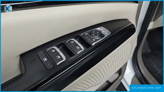 KIA CARNIVAL DIESEL 9-SEATER PRESTIGE