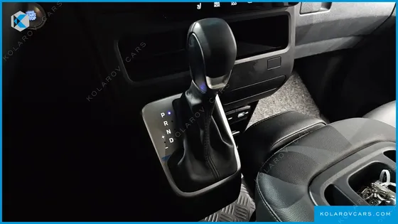 HYUNDAI STARIA CARGO 3-SEATER