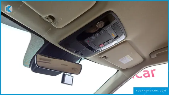 KIA CARNIVAL DIESEL 9-SEATER PRESTIGE