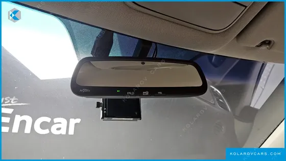 KIA CARNIVAL 9-SEATER LUXURY