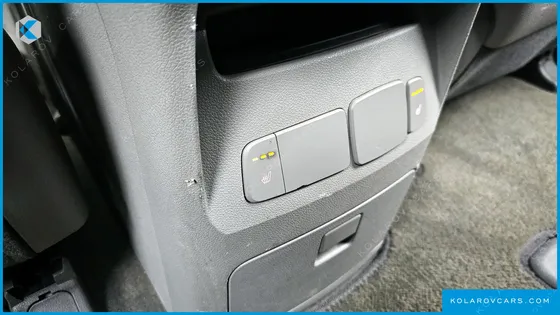 KIA CARNIVAL 9-SEATER LUXURY
