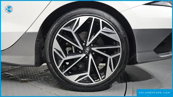 HYUNDAI IONIQ 6 LONG RANGE