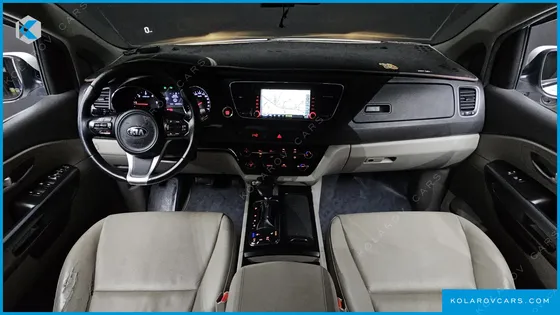 KIA CARNIVAL 9-SEATER LUXURY