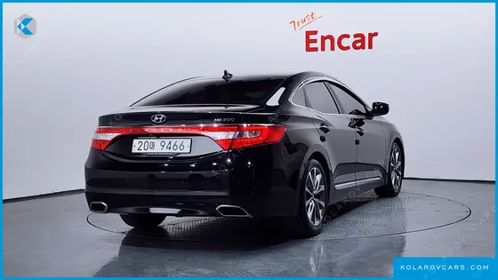 HYUNDAI GRANDEUR HG240 MODERN
