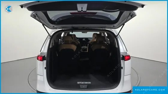 KIA CARNIVAL DIESEL 9-SEATER PRESTIGE