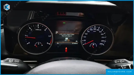 KIA CARNIVAL DIESEL 9-SEATER PRESTIGE