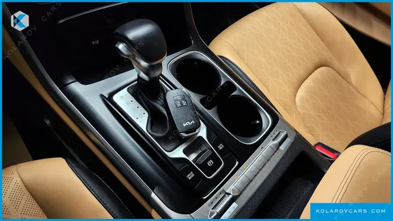 KIA CARNIVAL DIESEL 9-SEATER PRESTIGE