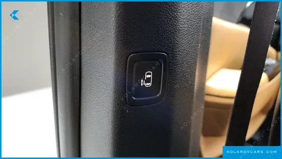 KIA CARNIVAL DIESEL 9-SEATER PRESTIGE
