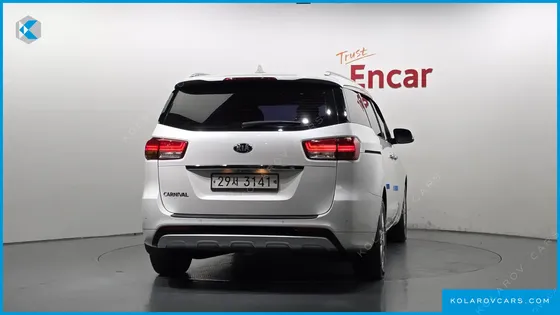 KIA CARNIVAL 9-SEATER PRESTIGE