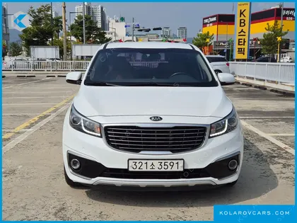 KIA CARNIVAL 9-SEATER LUXURY