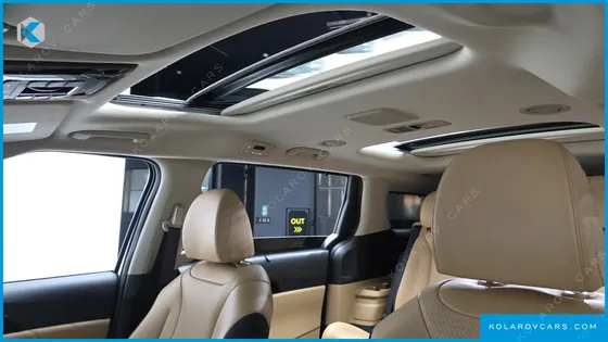 KIA CARNIVAL GASOLINE 7-SEATER SIGNATURE