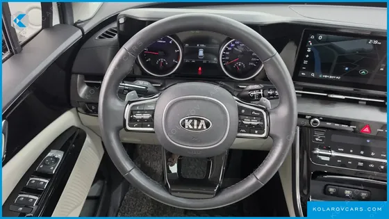 KIA CARNIVAL DIESEL 9-SEATER NOBLESSE