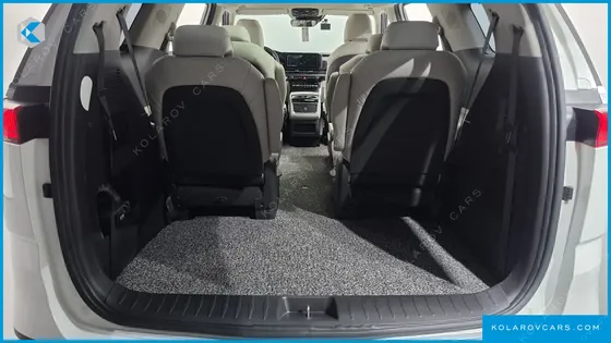 KIA CARNIVAL DIESEL 9-SEATER NOBLESSE