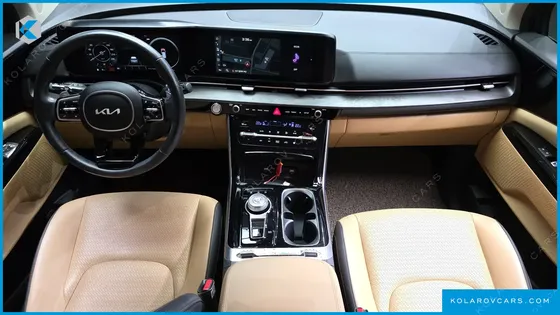 KIA CARNIVAL GASOLINE 7-SEATER NOBLESSE