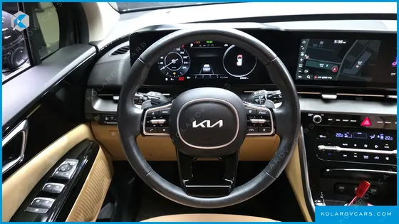 KIA CARNIVAL GASOLINE 7-SEATER NOBLESSE