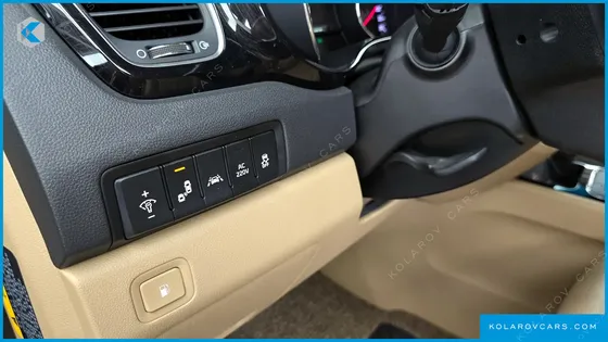 KIA CARNIVAL 7-SEATER HI-LIMOUSINE