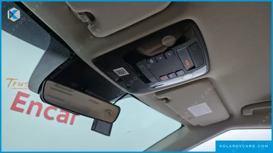 KIA CARNIVAL DIESEL 9-SEATER PRESTIGE