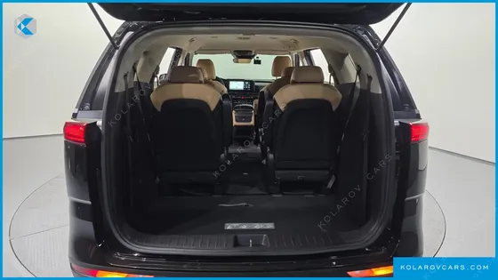 KIA CARNIVAL DIESEL 9-SEATER PRESTIGE
