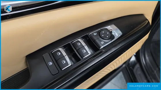 KIA CARNIVAL DIESEL 9-SEATER PRESTIGE