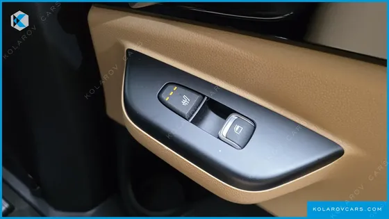 KIA CARNIVAL DIESEL 9-SEATER PRESTIGE