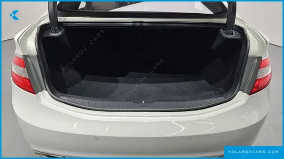 HYUNDAI GRANDEUR HG240 LUXURY