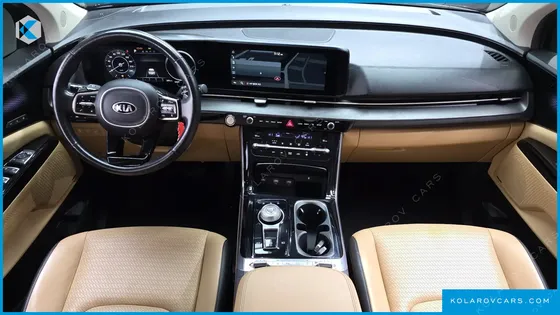 KIA CARNIVAL DIESEL 9-SEATER SIGNATURE