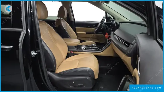 KIA CARNIVAL DIESEL 9-SEATER SIGNATURE