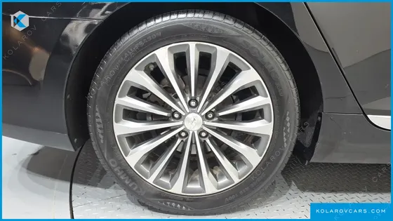HYUNDAI GRANDEUR HG300 EXCLUSIVE