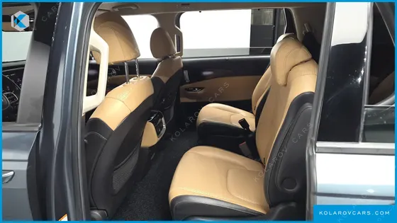 KIA CARNIVAL DIESEL 9-SEATER SIGNATURE