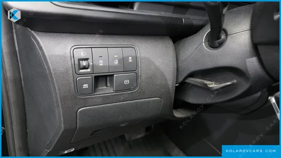 HYUNDAI STARIA 4WD TOURER 9-SEATER