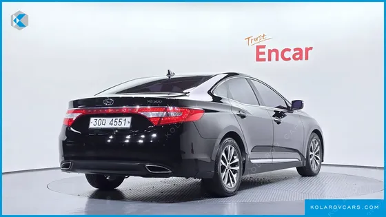 HYUNDAI GRANDEUR HG240 LUXURY