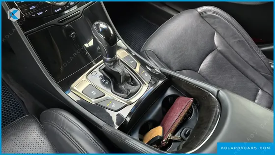 HYUNDAI GRANDEUR HG240 LUXURY