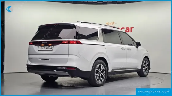 KIA CARNIVAL GASOLINE 9-SEATER NOBLESSE
