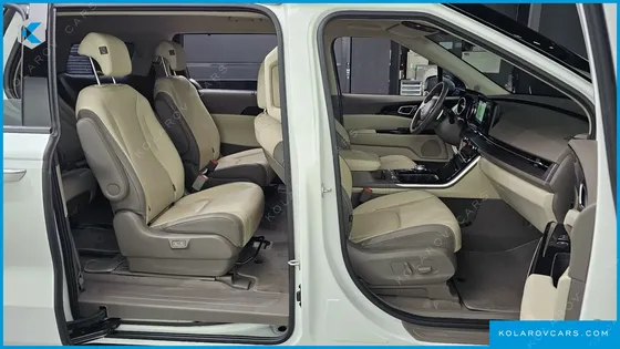 KIA CARNIVAL GASOLINE 9-SEATER NOBLESSE