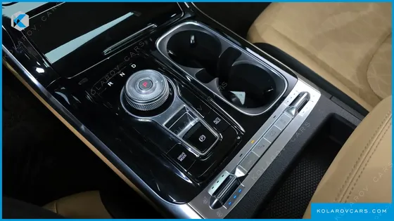 KIA CARNIVAL DIESEL 9-SEATER NOBLESSE