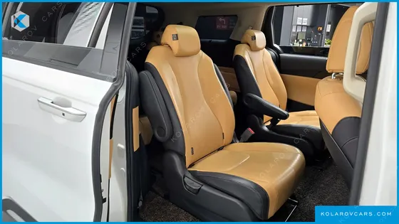 KIA CARNIVAL DIESEL 9-SEATER NOBLESSE
